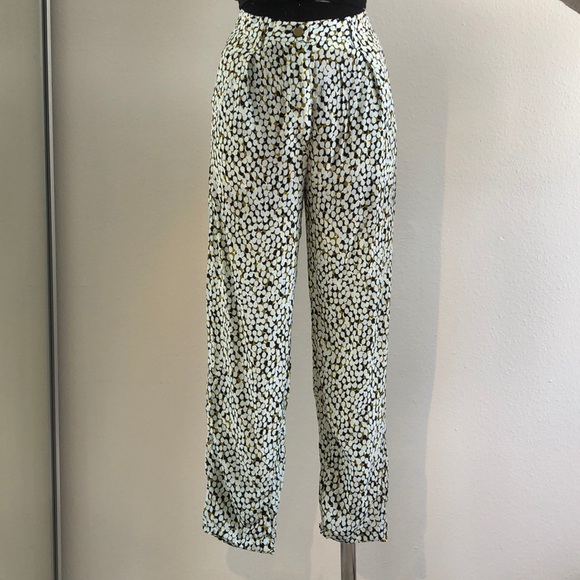 Anthropologie Pants - High waisted, 3/4 length printed pants